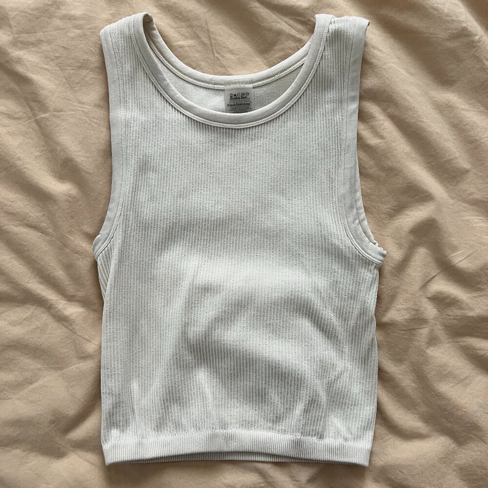 Sunday Best SINCHSEAMLESS™ RIB CREW TANK - Vintage White (Cream)